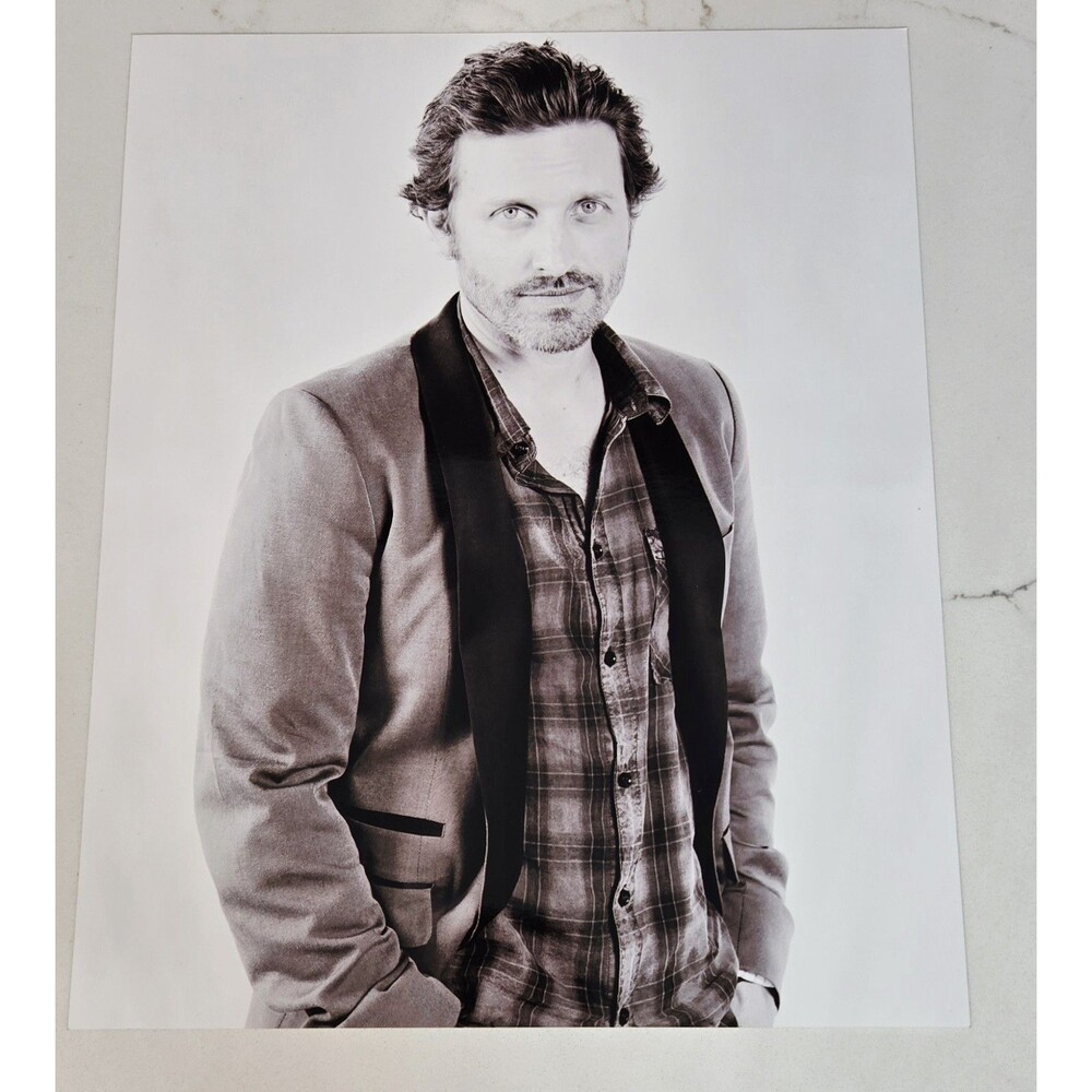 Rob Benedict - Chuck Shurley (God) on Supernatural 8x10 Photo black & white